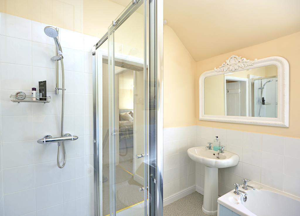 Gate Cottage Матлок Номер фото